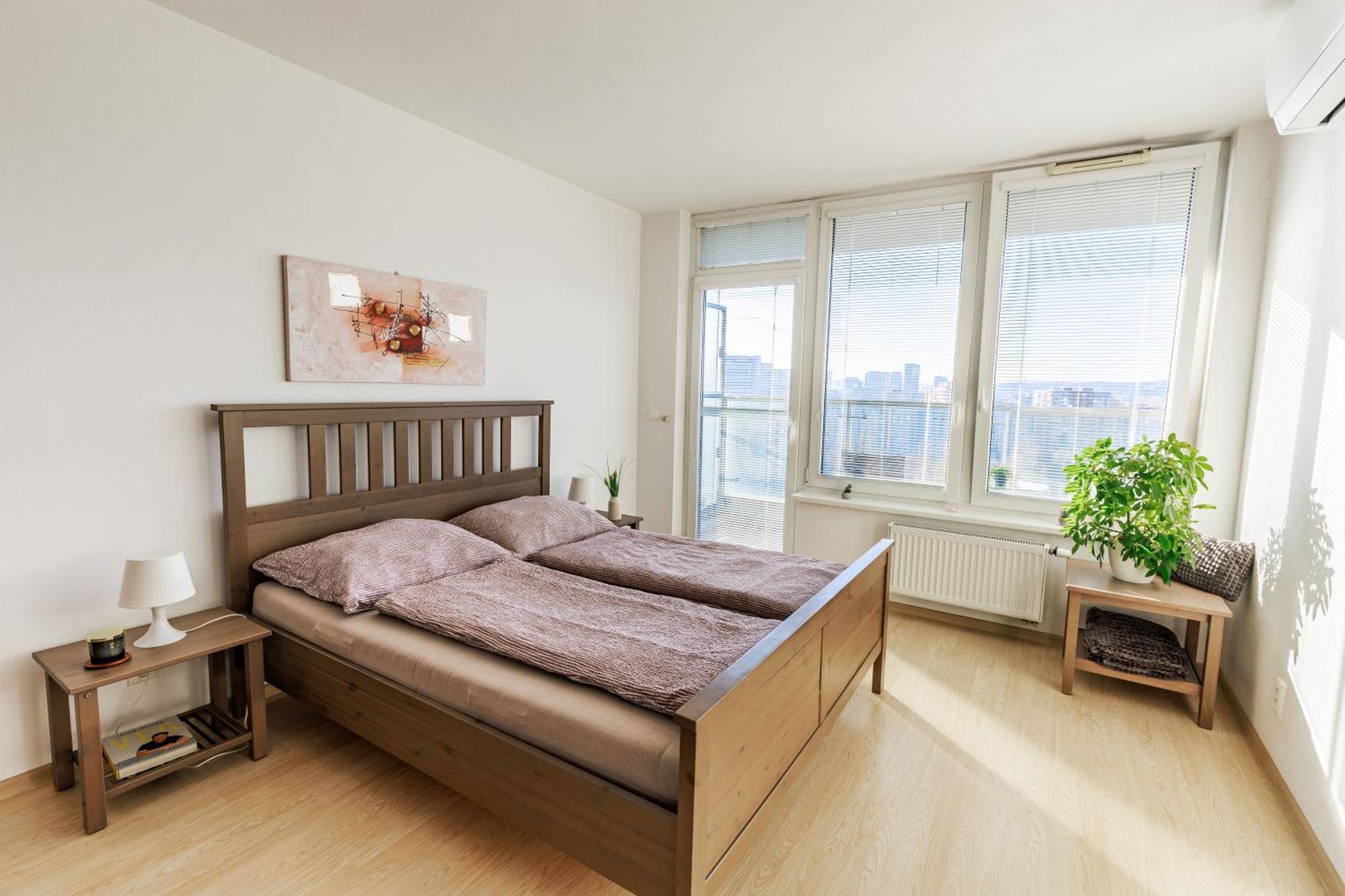 Sunny Apartment With Amazing Terrace On The 13Th Floor Near City Center บราติสลาวา ภายนอก รูปภาพ